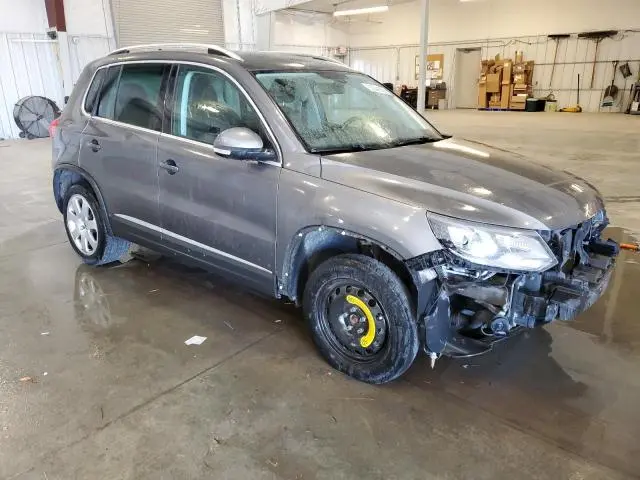 2012 VOLKSWAGEN TIGUAN S  