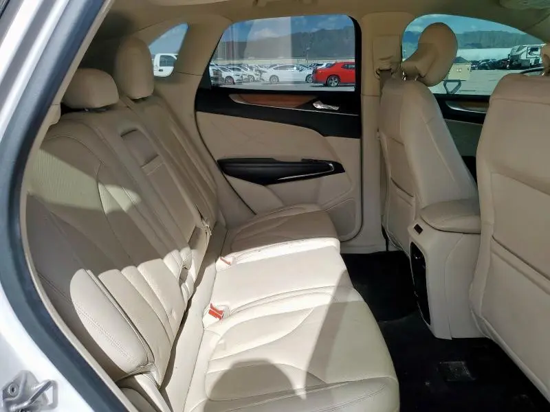 2015 LINCOLN MKC   