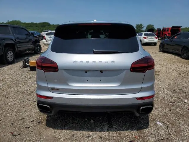 2017 PORSCHE CAYENNE   
