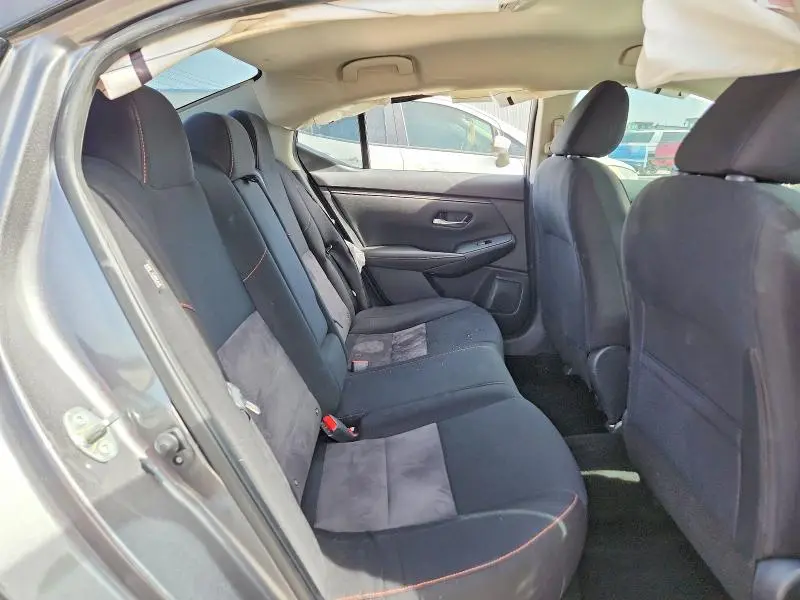 2021 NISSAN SENTRA SR  