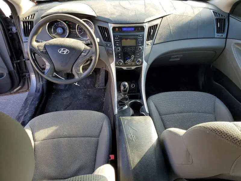 2012 HYUNDAI SONATA GLS  