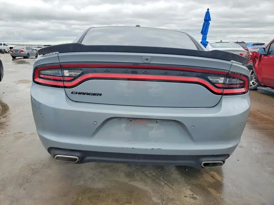 2021 DODGE CHARGER SXT  