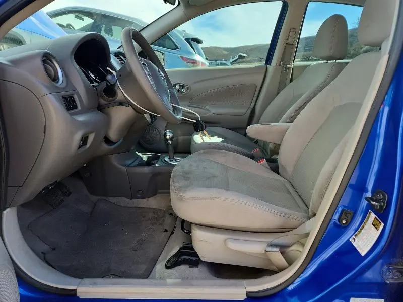 2015 NISSAN VERSA 1.6 SV  