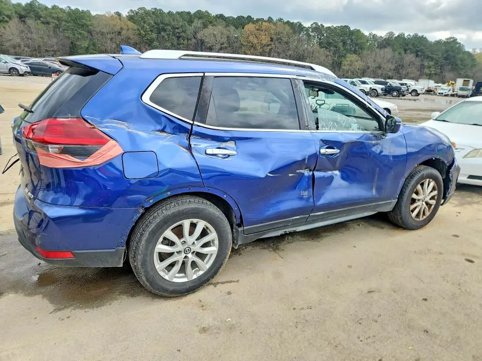 2020 NISSAN ROGUE SV  