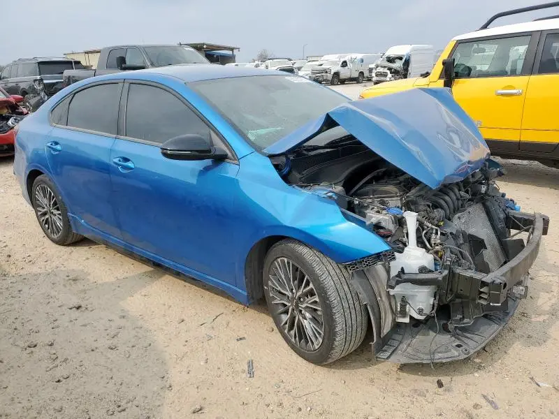 2024 KIA FORTE GT LINE  