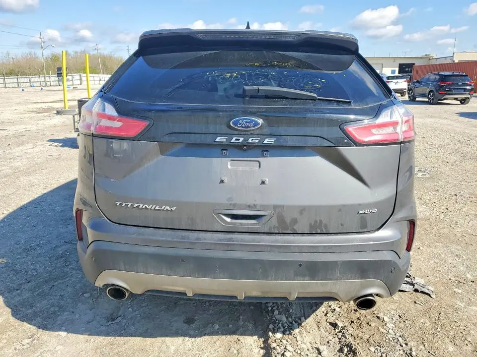 2022 FORD EDGE TITANIUM  
