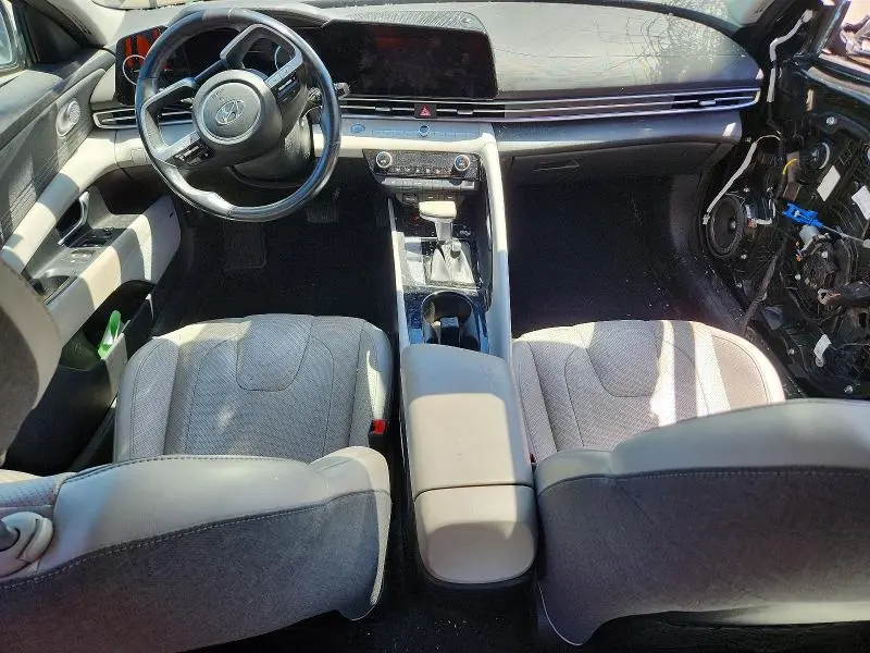 2021 HYUNDAI ELANTRA   