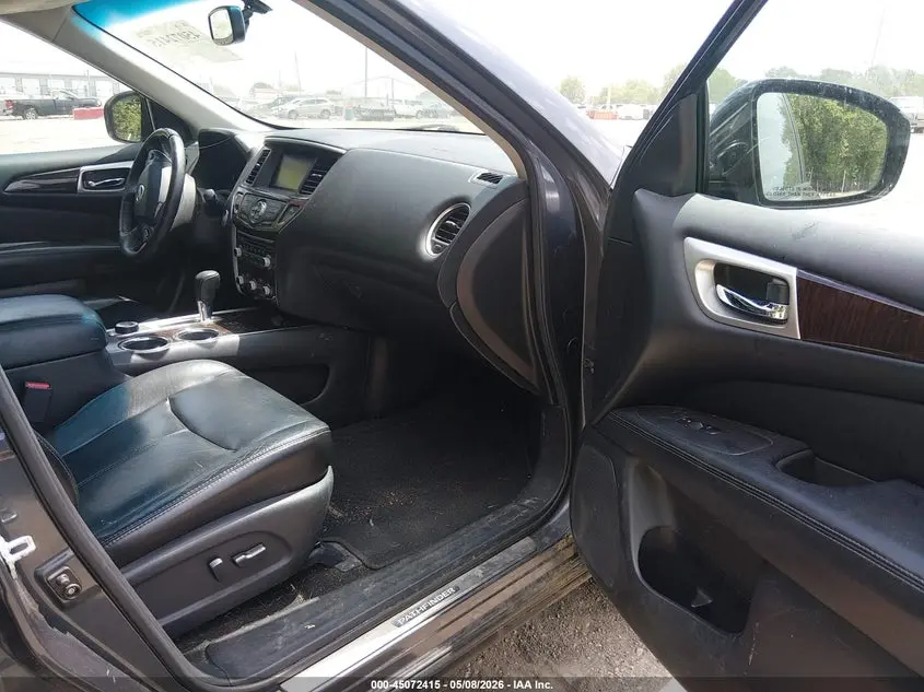 2013 NISSAN PATHFINDER SL