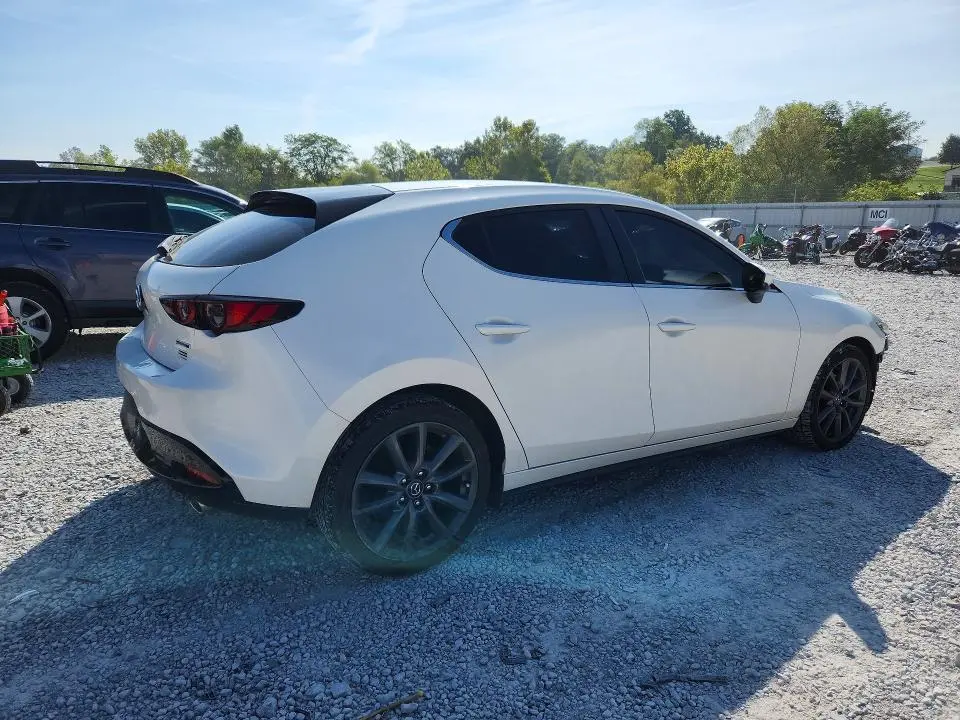 2021 MAZDA 3 SELECT  