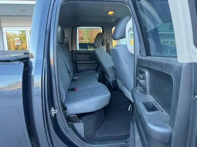 2018 RAM 1500 ST