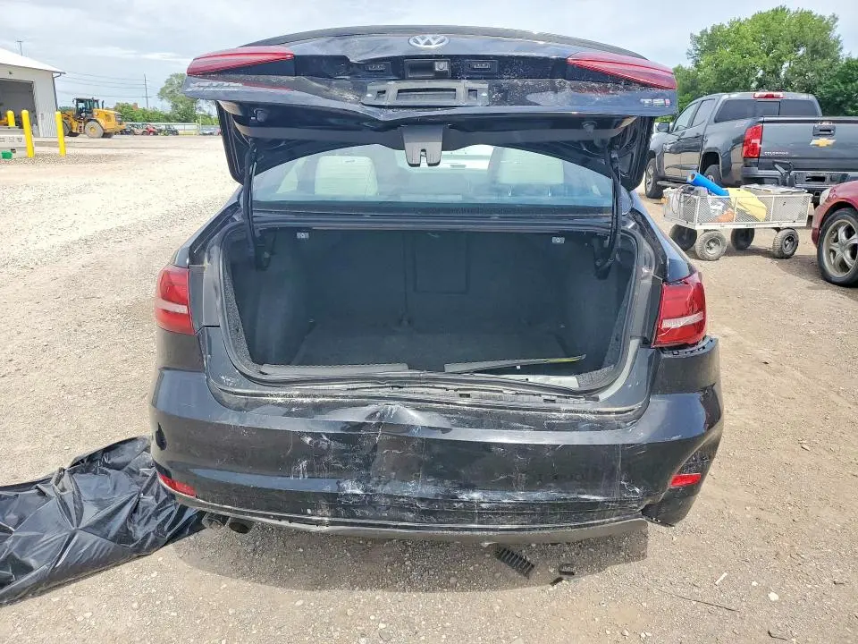 2016 VOLKSWAGEN JETTA   