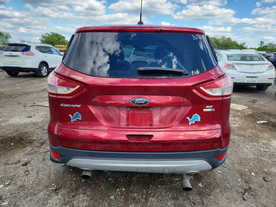 2016 FORD ESCAPE SE  