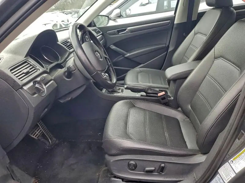 2017 VOLKSWAGEN PASSAT R-LINE  