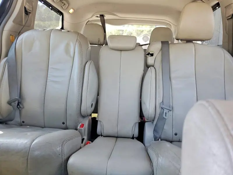 2012 TOYOTA SIENNA XLE 8-PASSENGER  
