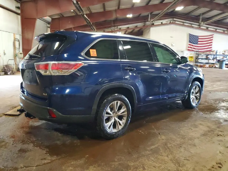 2015 TOYOTA HIGHLANDER XLE  