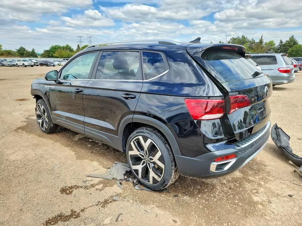 2022 VOLKSWAGEN TAOS SEL  