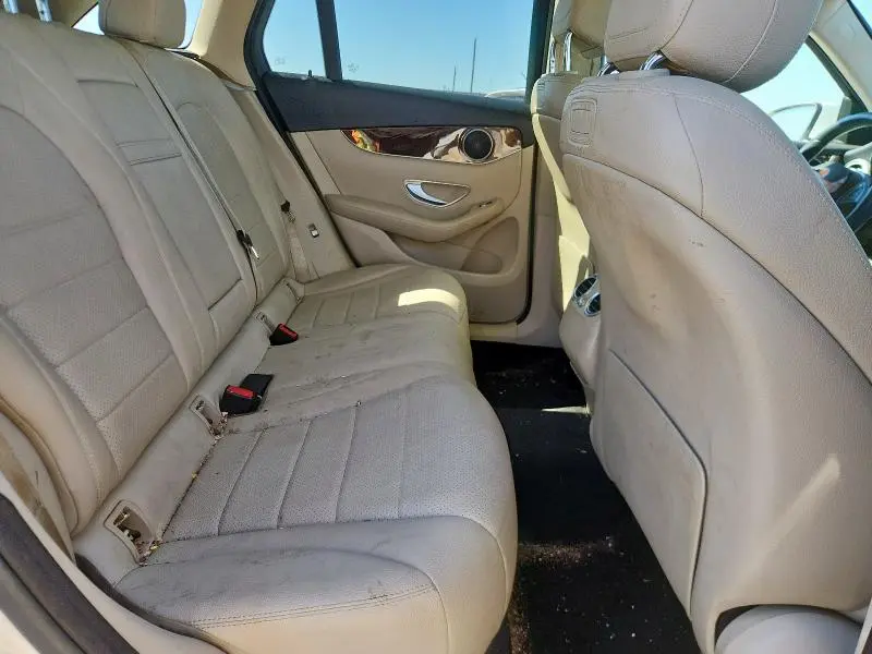 2018 MERCEDES-BENZ GLC 300  