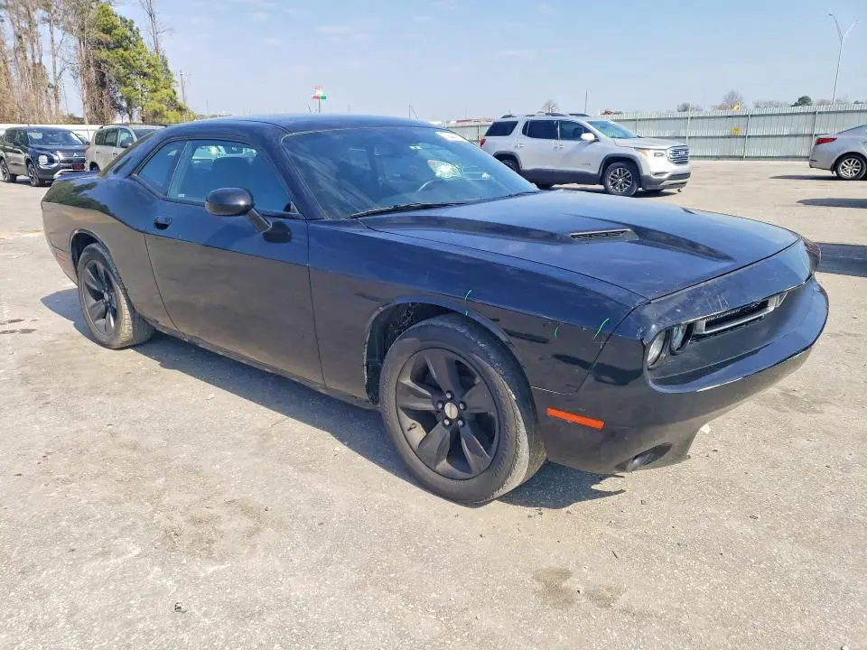 2018 DODGE CHALLENGER SXT  