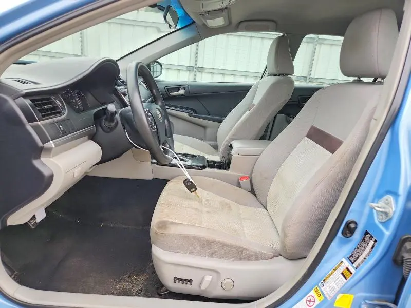 2012 TOYOTA CAMRY LE  