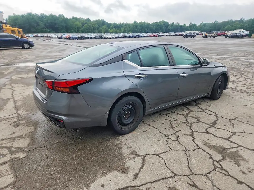 2019 NISSAN ALTIMA S  