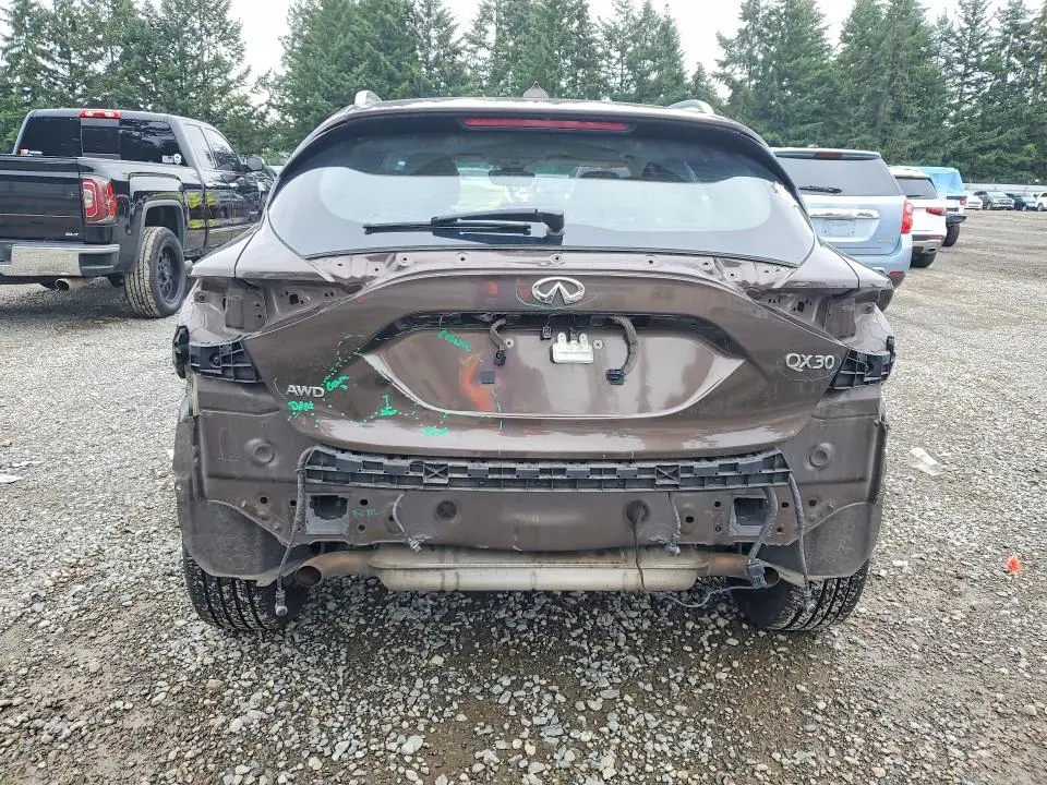 2017 INFINITI QX30 PREMIUM  