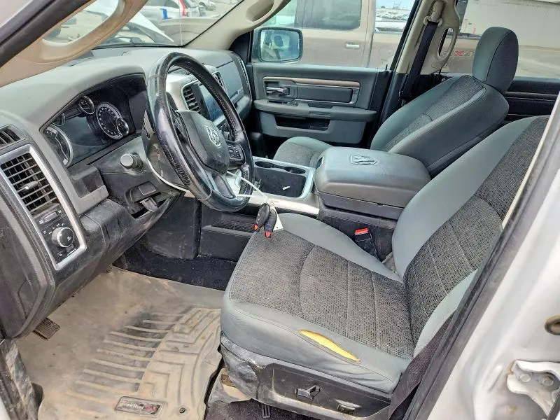 2017 RAM 1500 SLT  