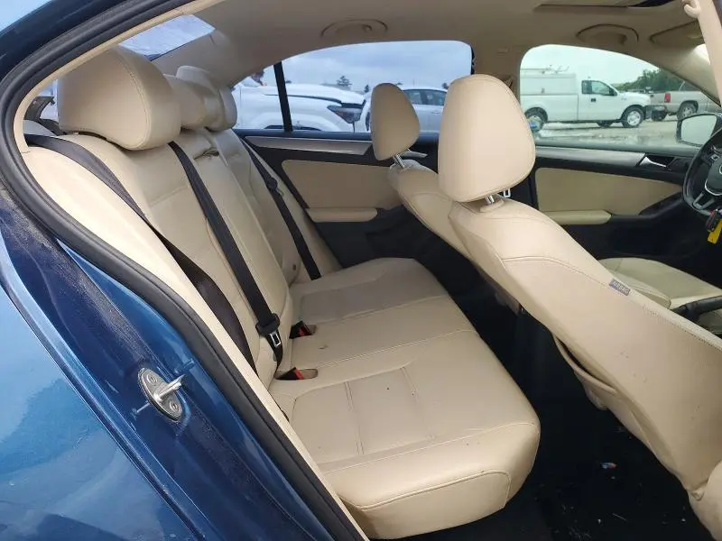 2017 VOLKSWAGEN JETTA   