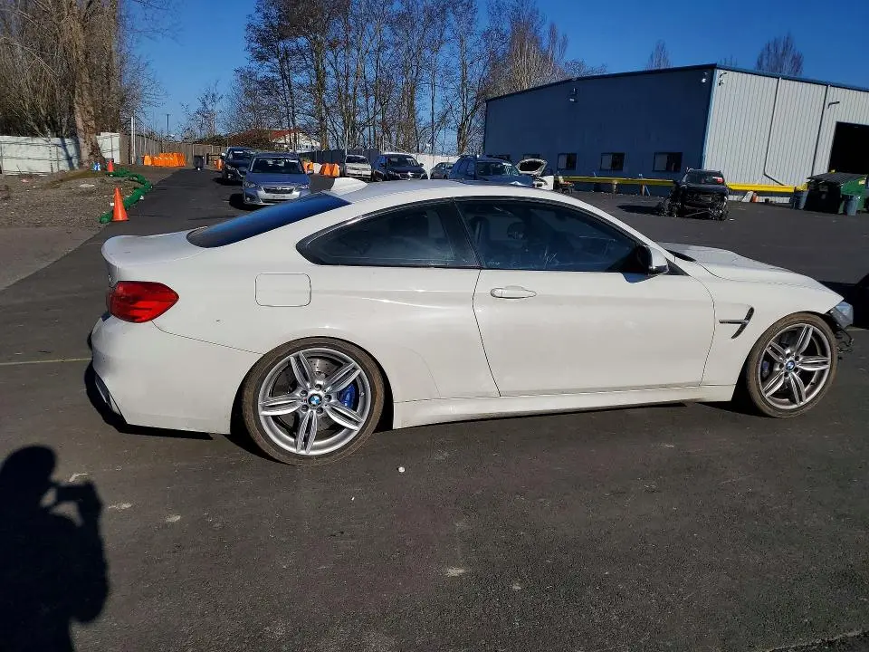 2015 BMW M4   