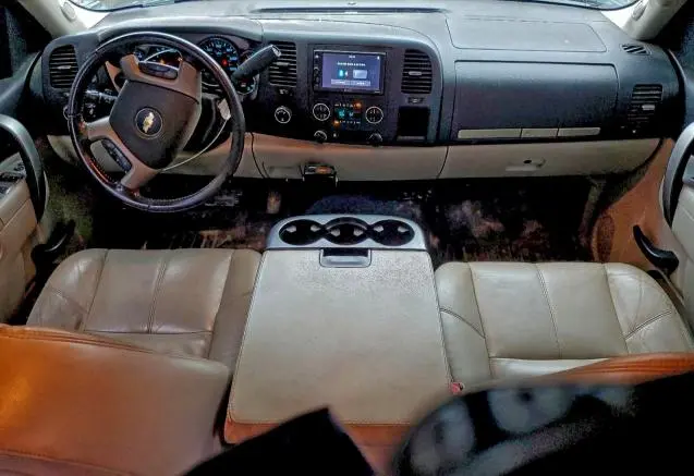 2011 CHEVROLET SILVERADO K1500 LT  