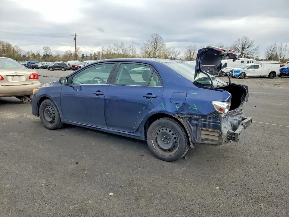 2013 TOYOTA COROLLA LE  