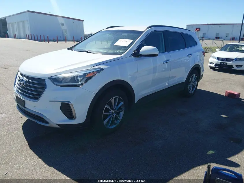 2017 HYUNDAI SANTA FE SE
