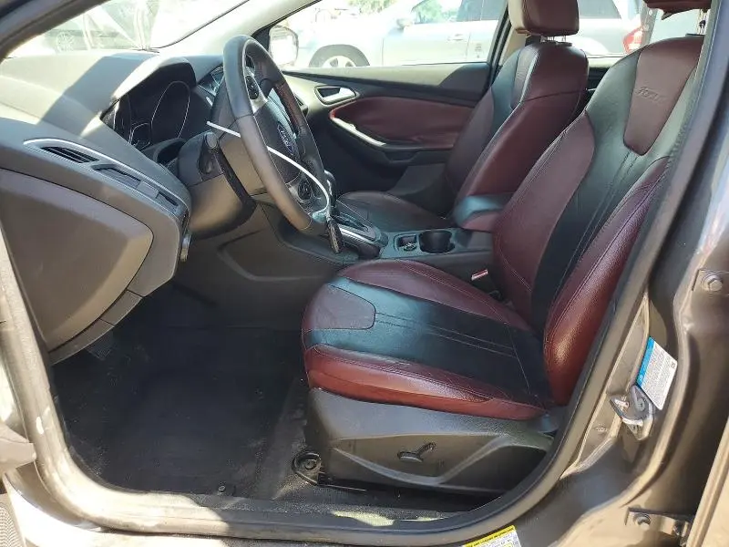 2012 FORD FOCUS TITANIUM  