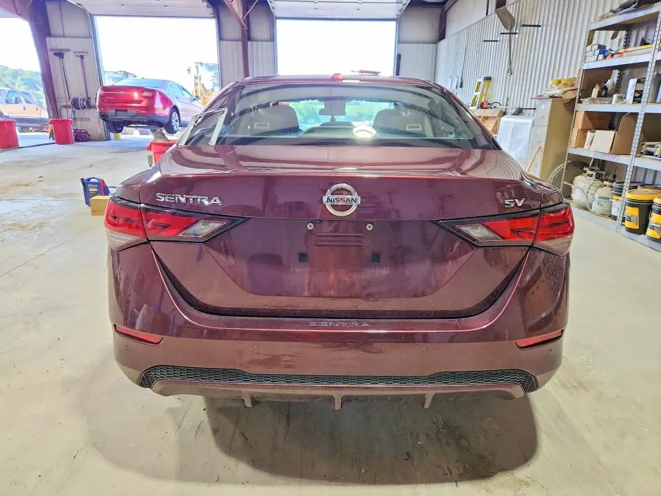 2022 NISSAN SENTRA SV  