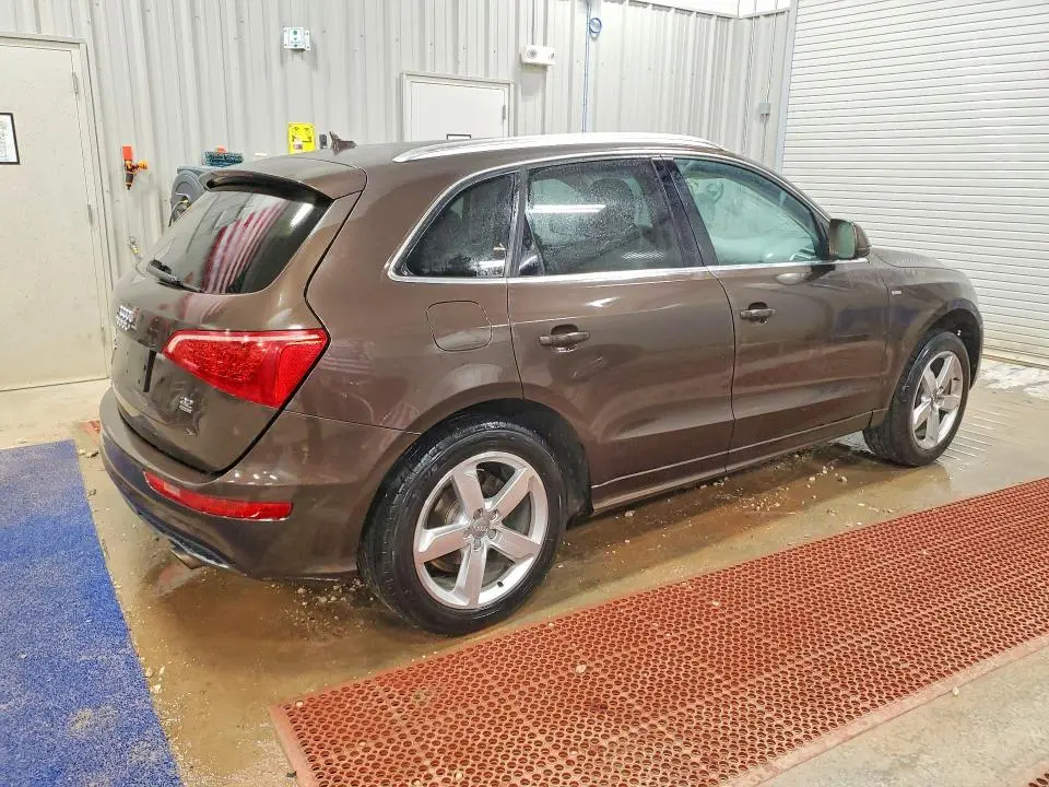 2011 AUDI Q5 PREMIUM PLUS  