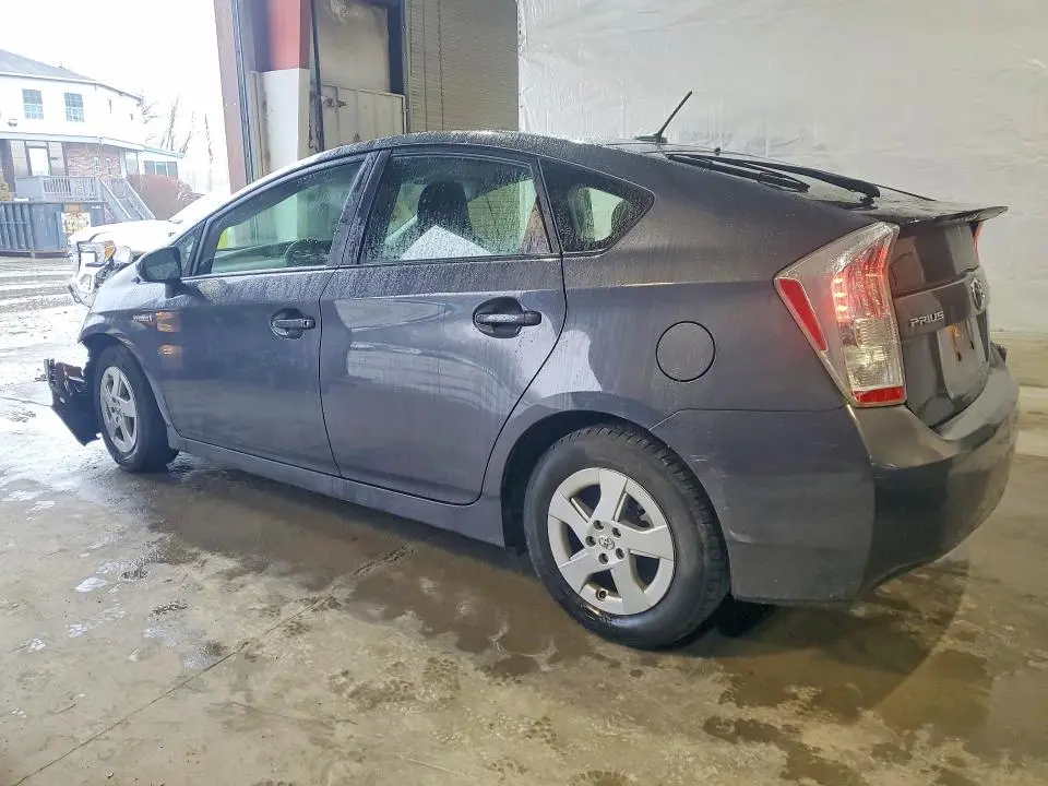 2011 TOYOTA PRIUS TWO  
