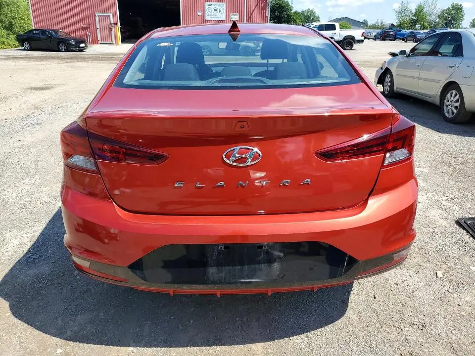 2019 HYUNDAI ELANTRA SE  
