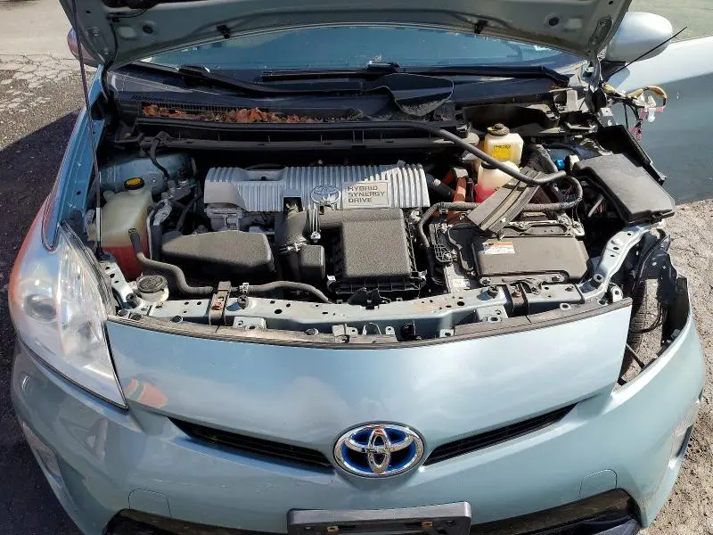 2013 TOYOTA PRIUS THREE  