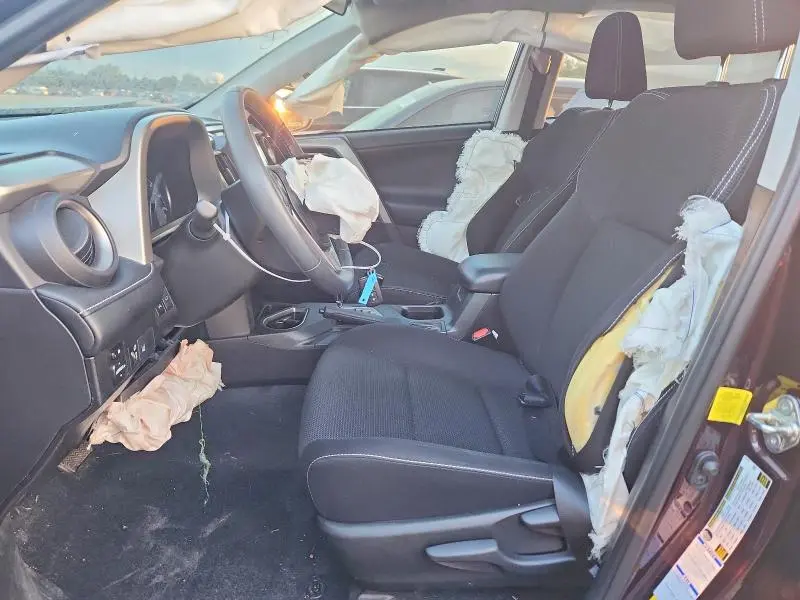 2017 TOYOTA RAV4 XLE  