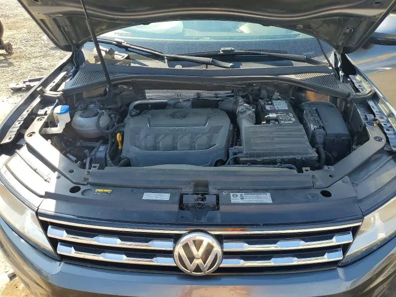 2018 VOLKSWAGEN TIGUAN SE  