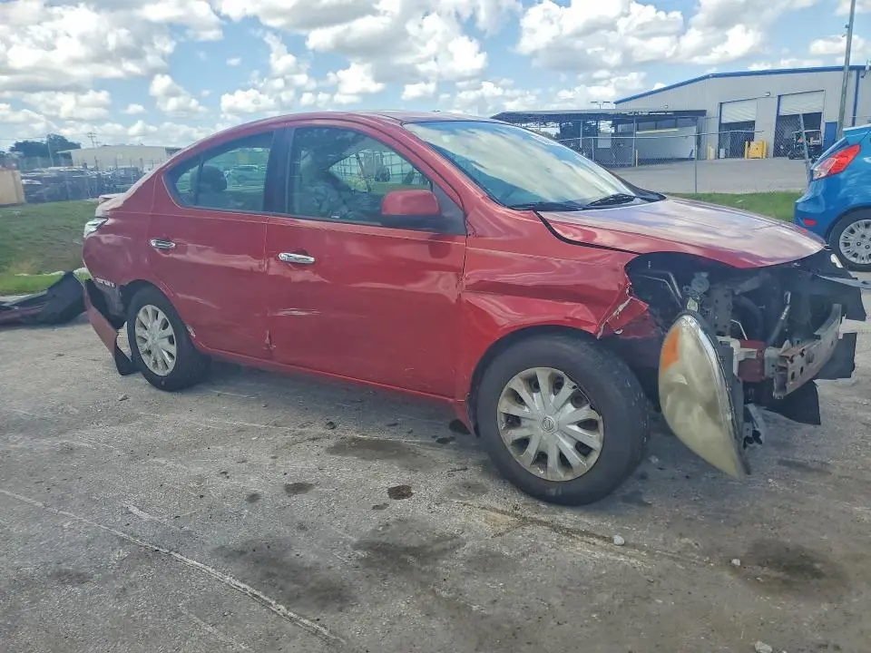 2014 NISSAN VERSA   