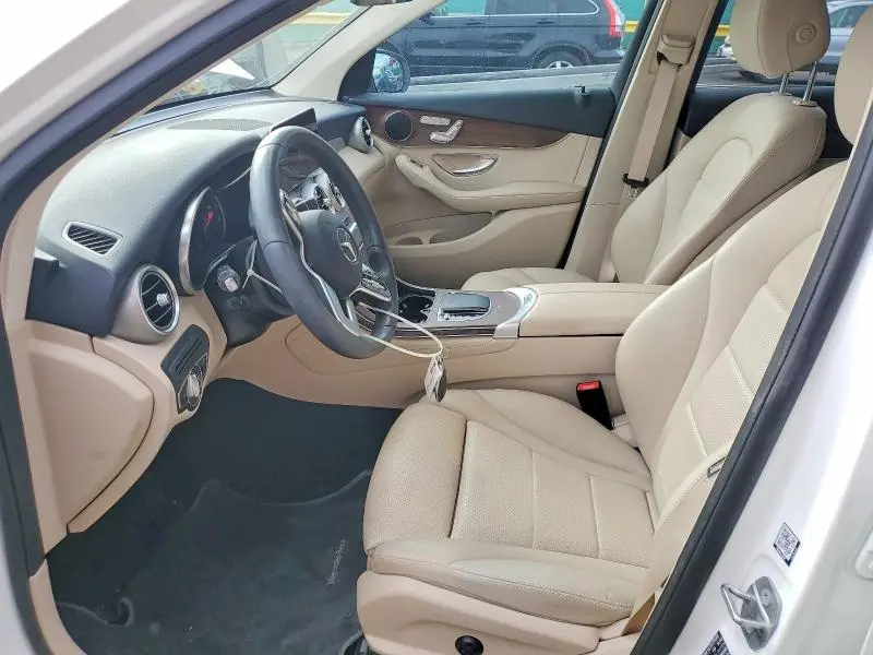 2021 MERCEDES-BENZ GLC 300 4MATIC  