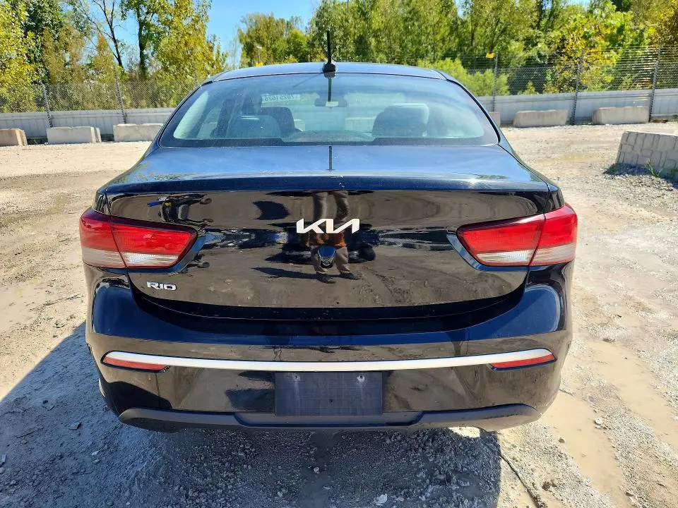 2023 KIA RIO S  