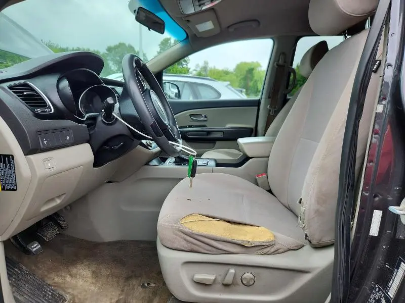 2018 KIA SEDONA LX  