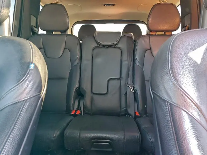 2018 VOLVO XC90 T6  