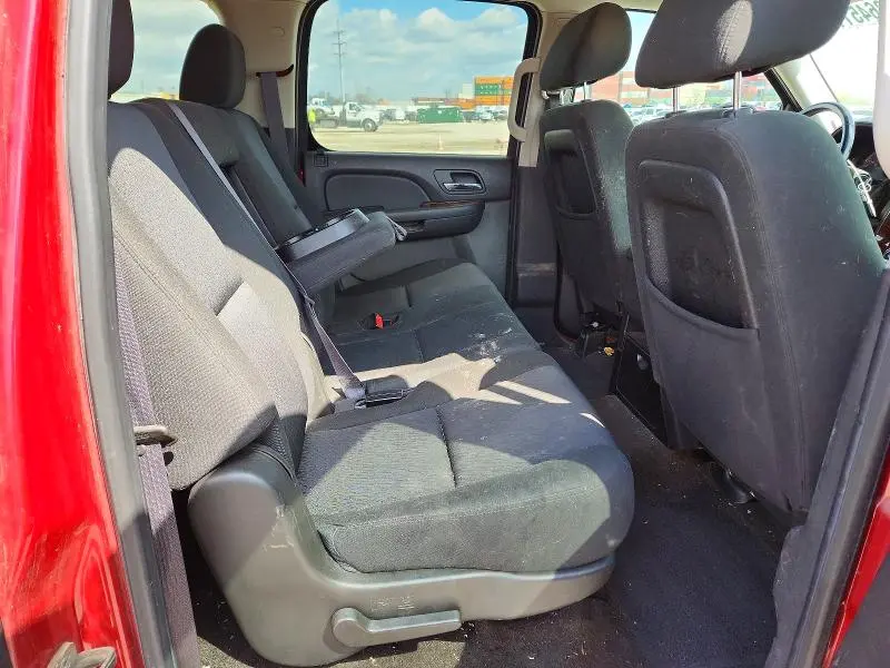 2013 CHEVROLET SUBURBAN C1500 LS  