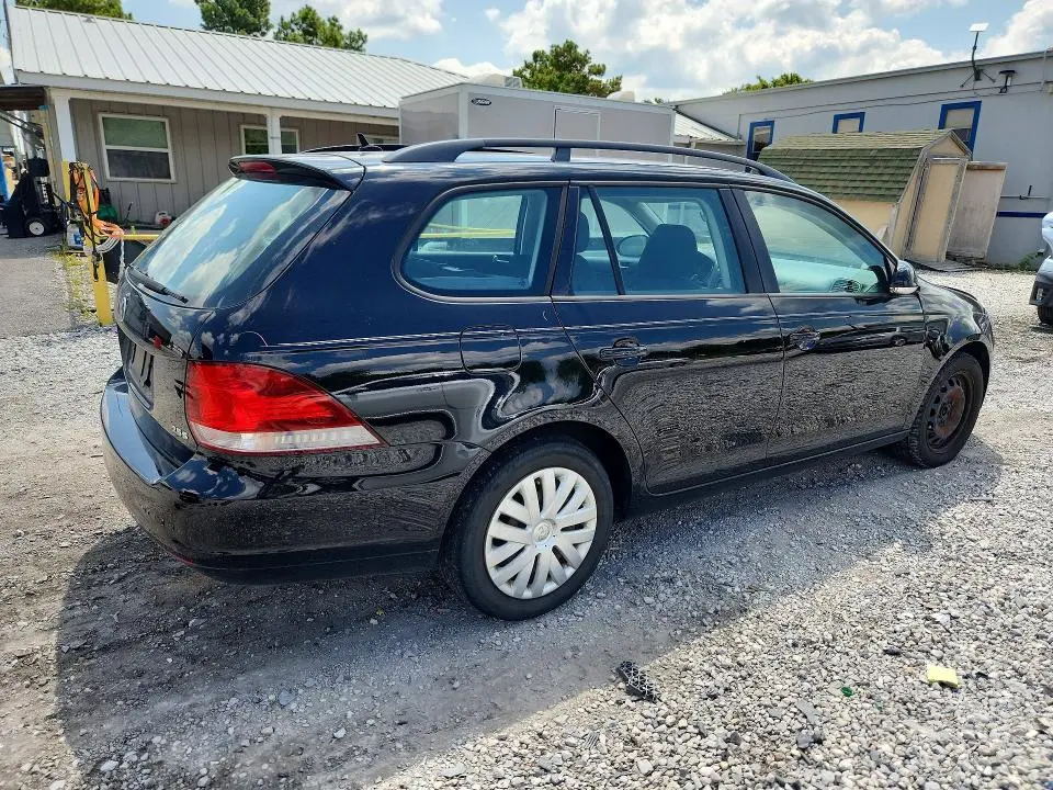 2011 VOLKSWAGEN JETTA S  