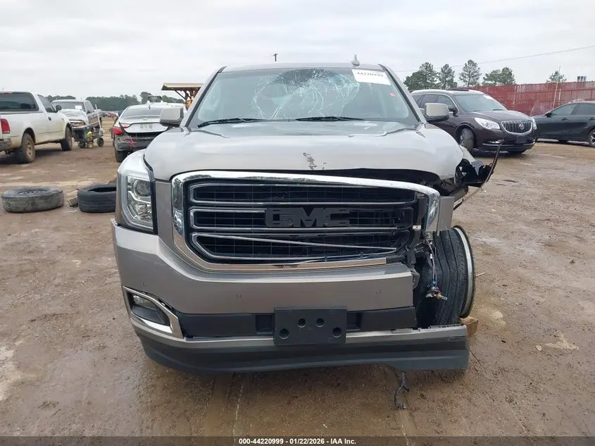 2019 GMC YUKON XL SLT