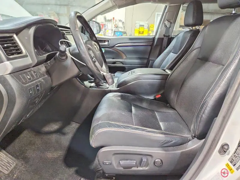 2014 TOYOTA HIGHLANDER LIMITED  