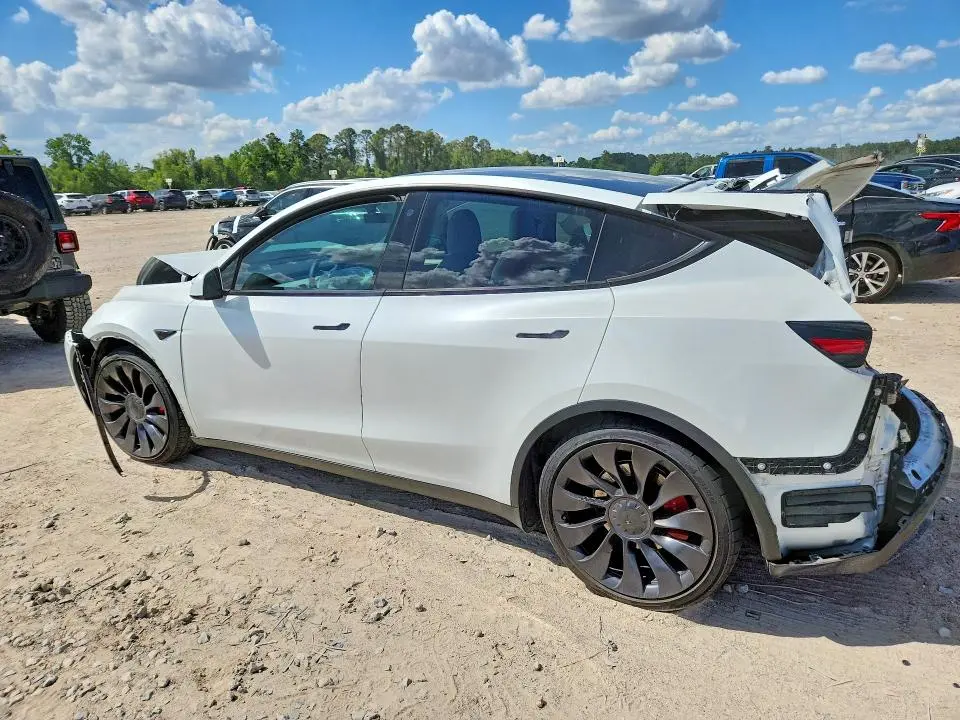 2022 TESLA MODEL Y   