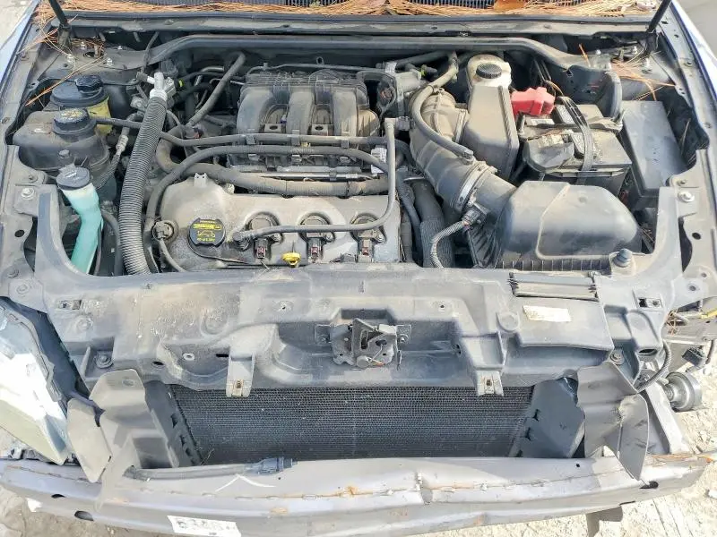 2011 FORD TAURUS SEL  